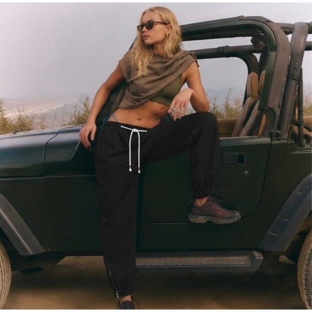 LTJ Letter to Juliet Black Rope Belt Utility Jogger Pants Zip Ankle Womens M NWT